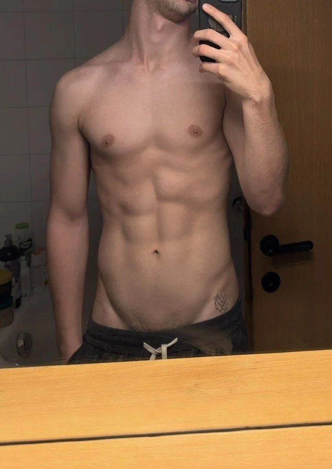 XXX Porn Photo of Nude your_cub 4