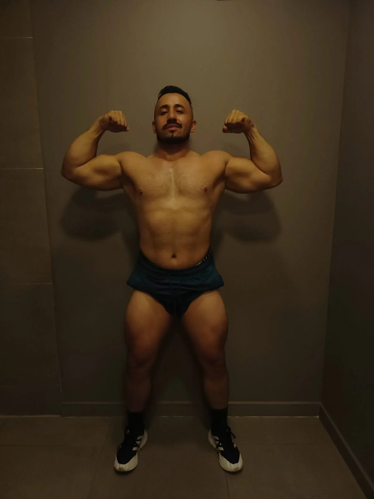 XXX Porn Photo of Nude Noah_miills1_hot 10