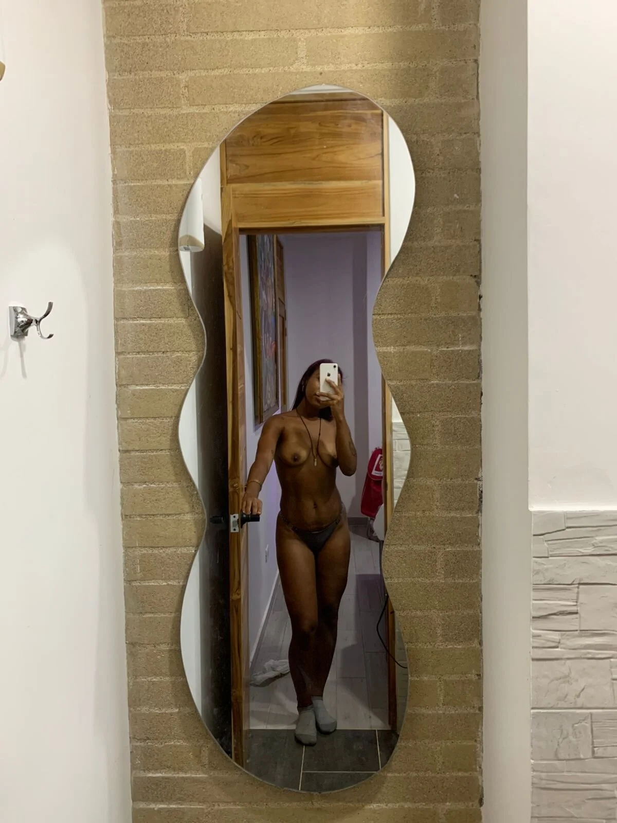 XXX Porn Photo of Nude emmalozano 18