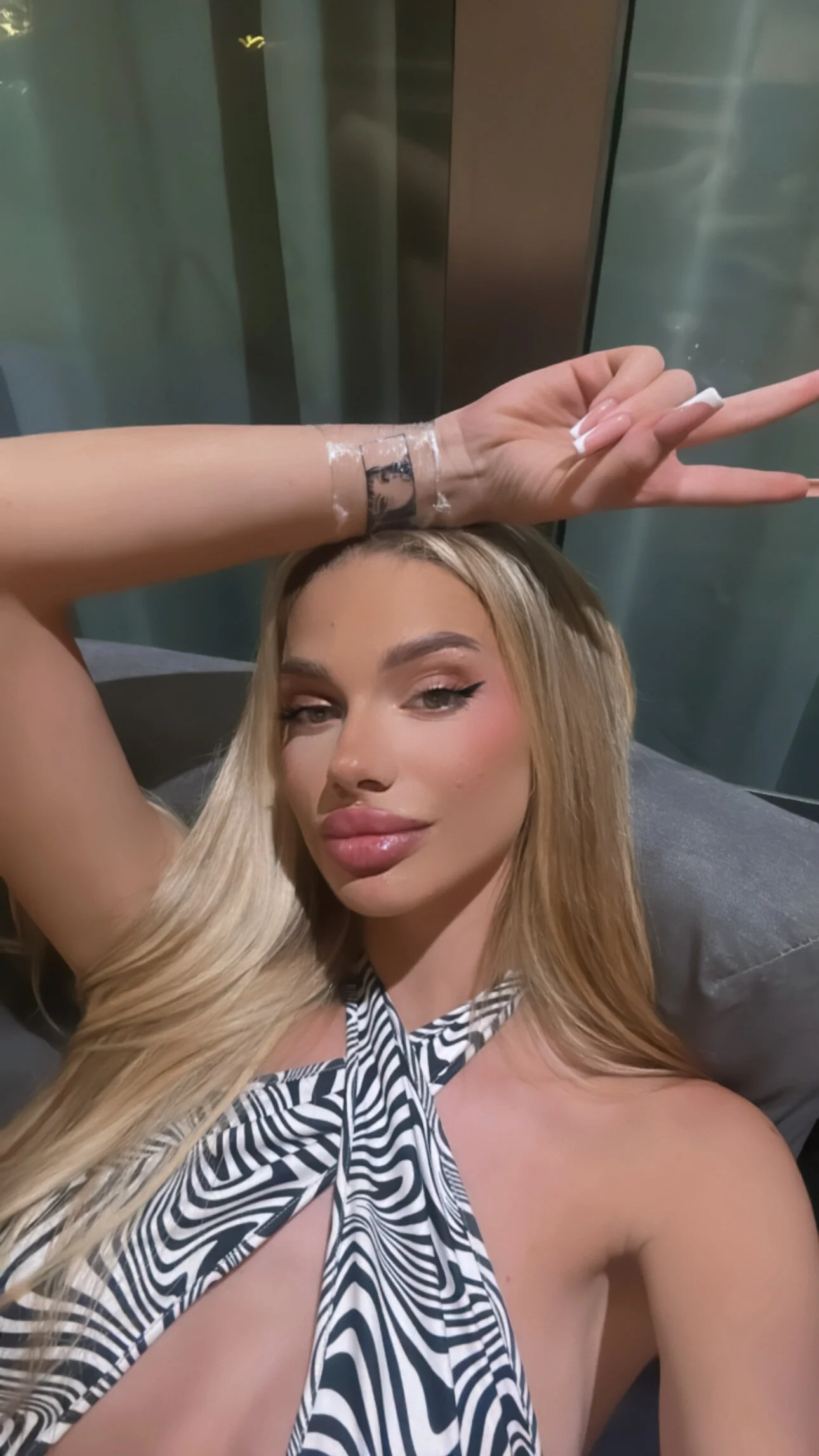 XXX Porn Photo of Nude NicoleSarahX 102