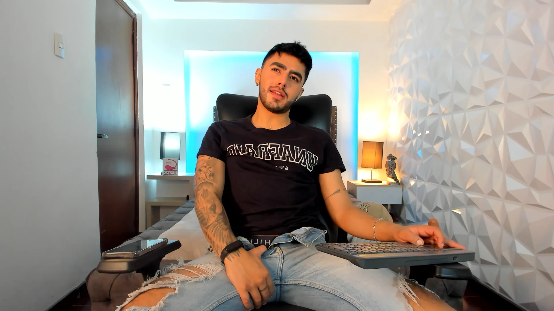 XXX Porn Photo of Nude ItsMeEros 250