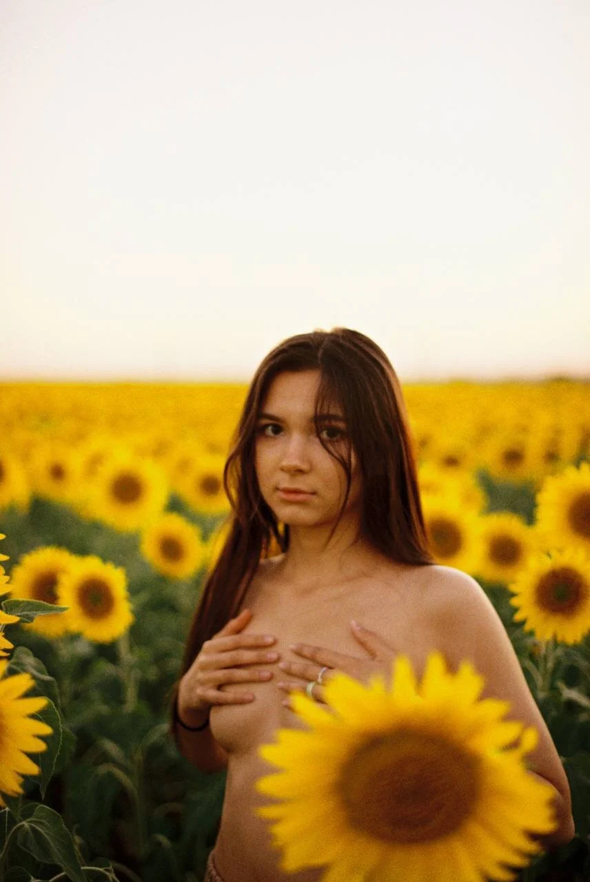 XXX Porn Photo of Nude CarolynMoreno 1