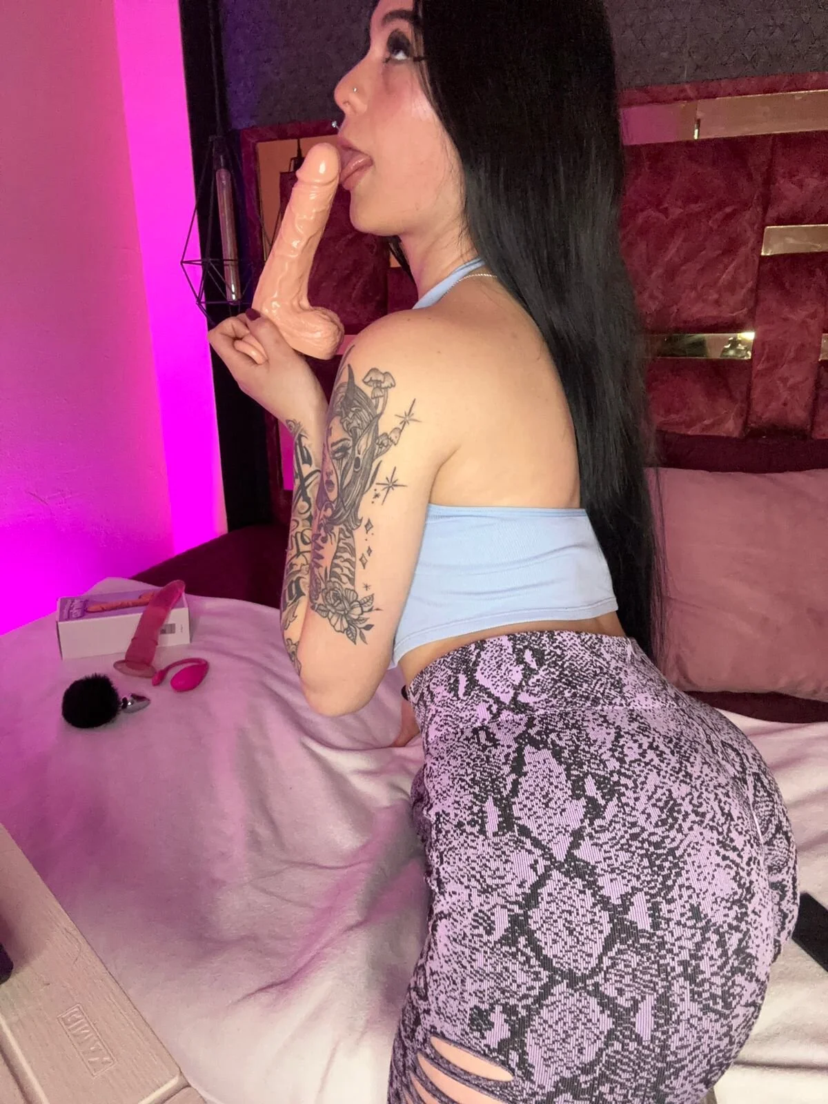 XXX Porn Photo of Nude Veronicaa_lodge1 6