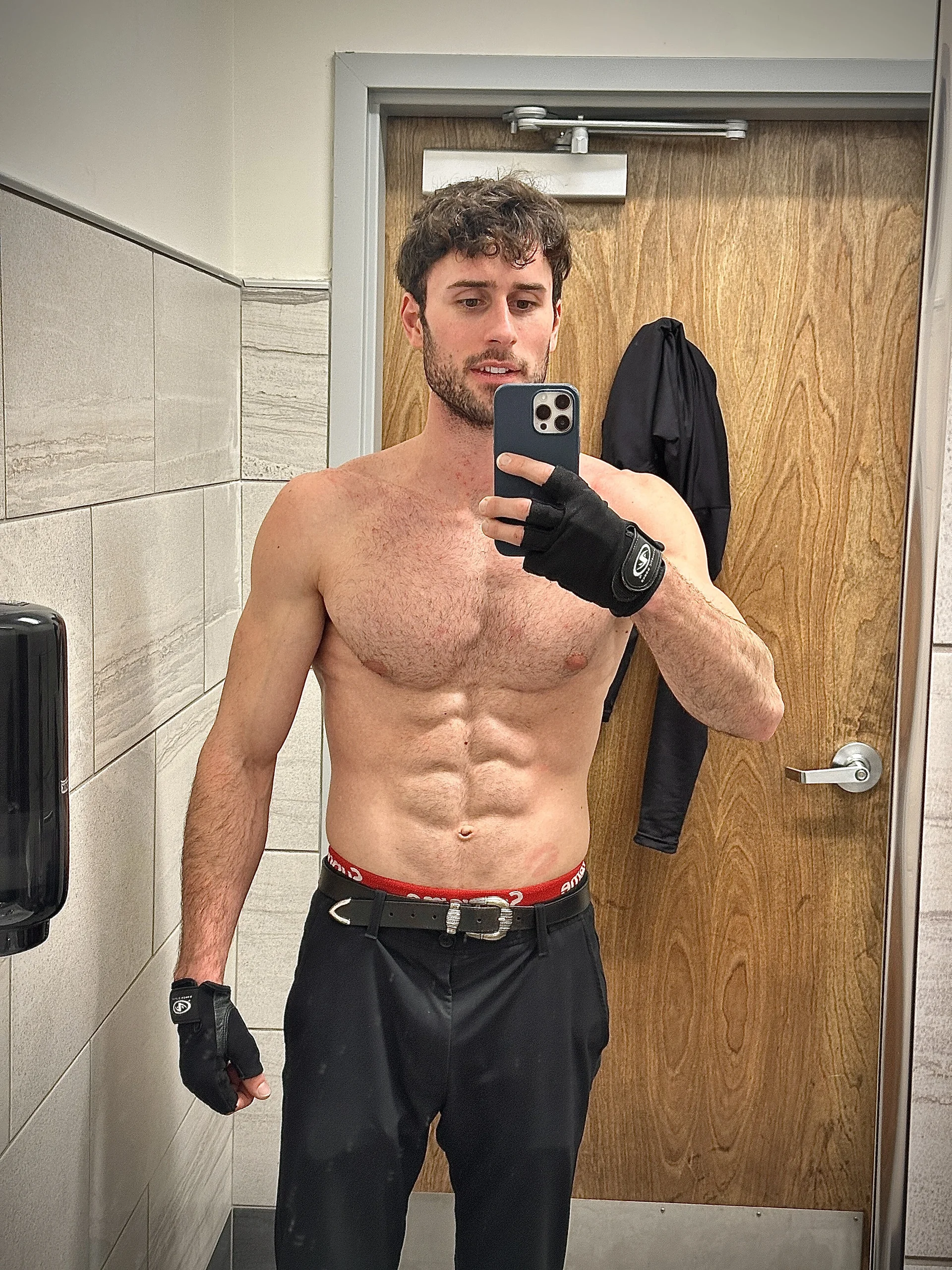 XXX Porn Photo of Nude ghostdaddy9 4