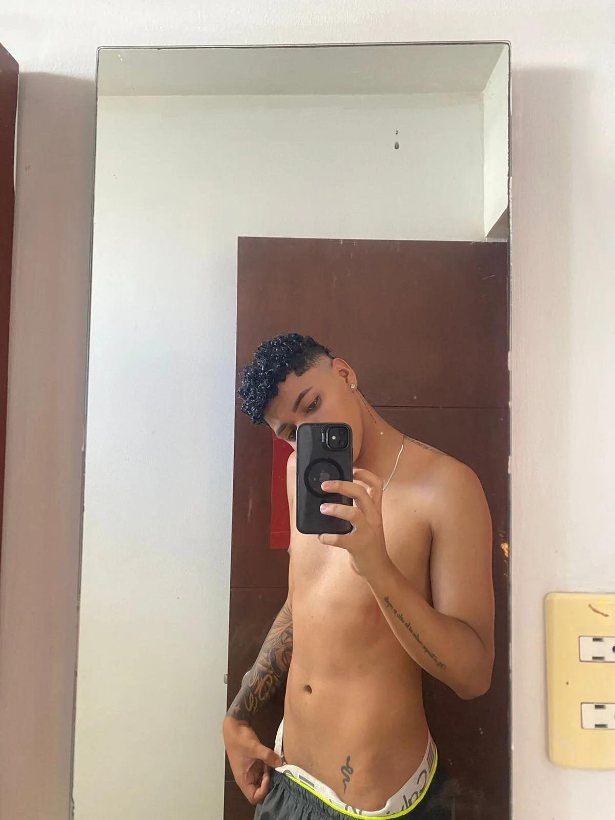 XXX Porn Photo of Nude Nico_Hunter_ 8