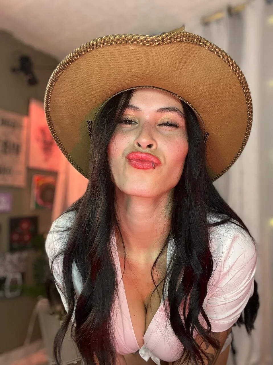 XXX Porn Photo of Nude carolinerousev 11