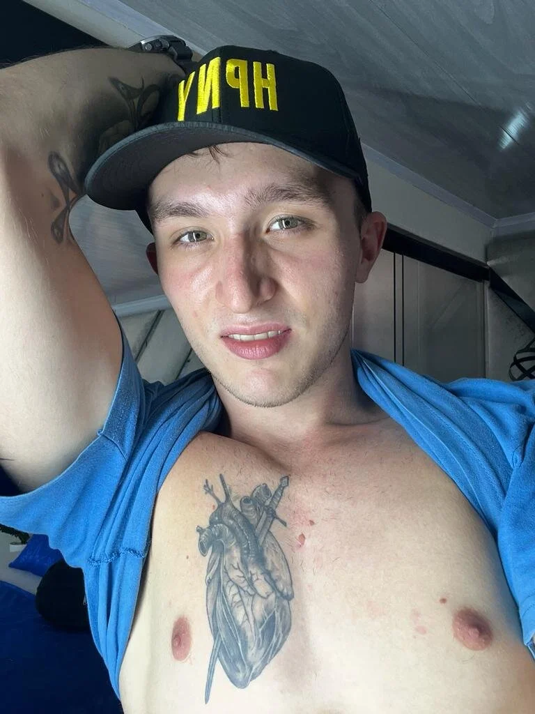 XXX Porn Photo of Nude Dylanwhite23_ 15
