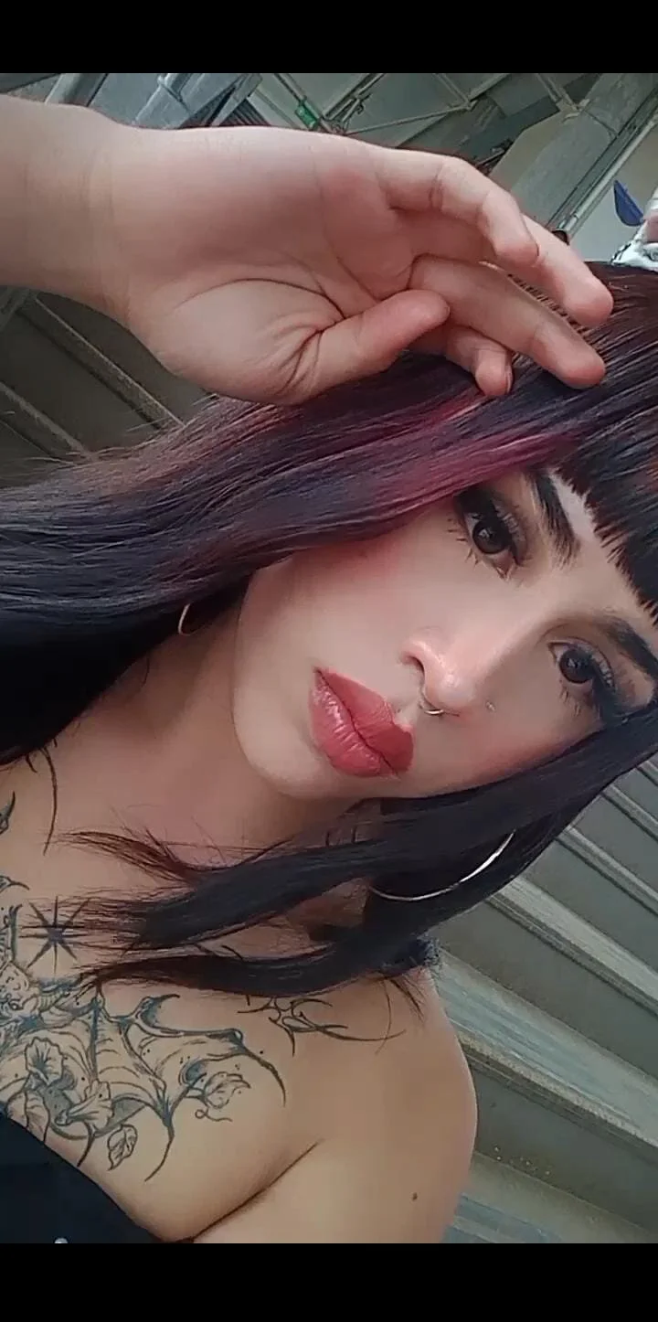 XXX Porn Photo of Nude martina_loneymoon 1