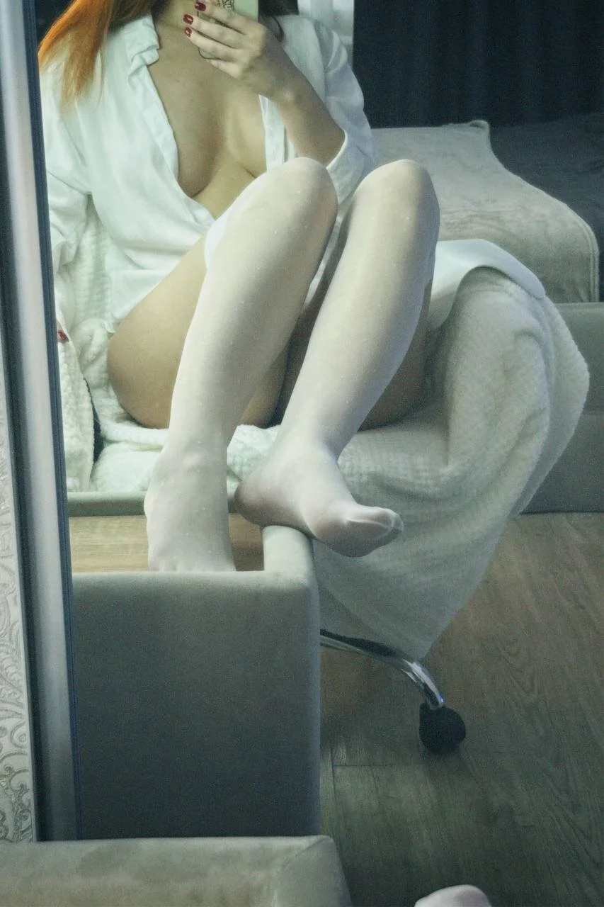 XXX Porn Photo of Nude _temptation 2