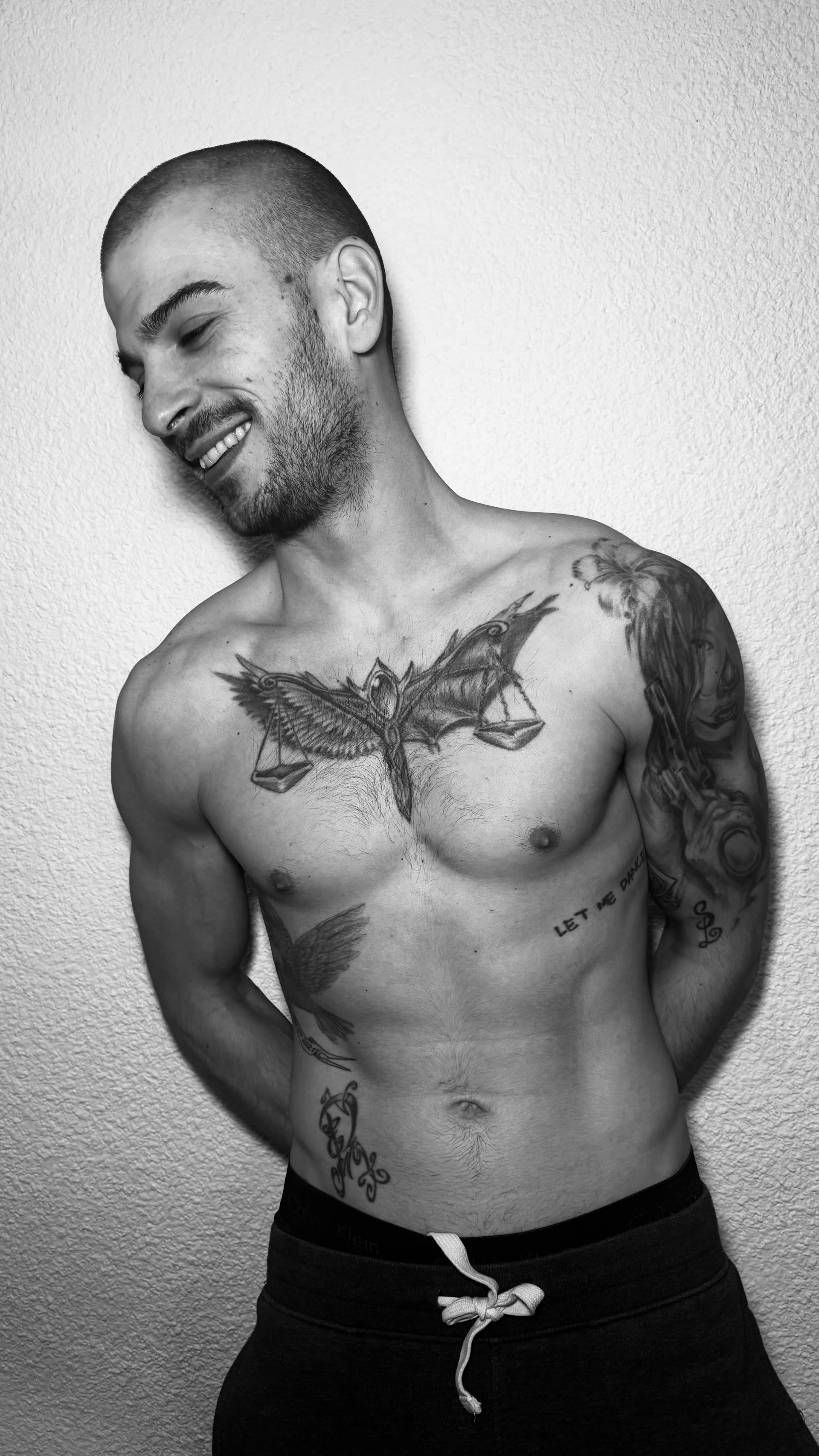 XXX Porn Photo of Nude Greyoff 1