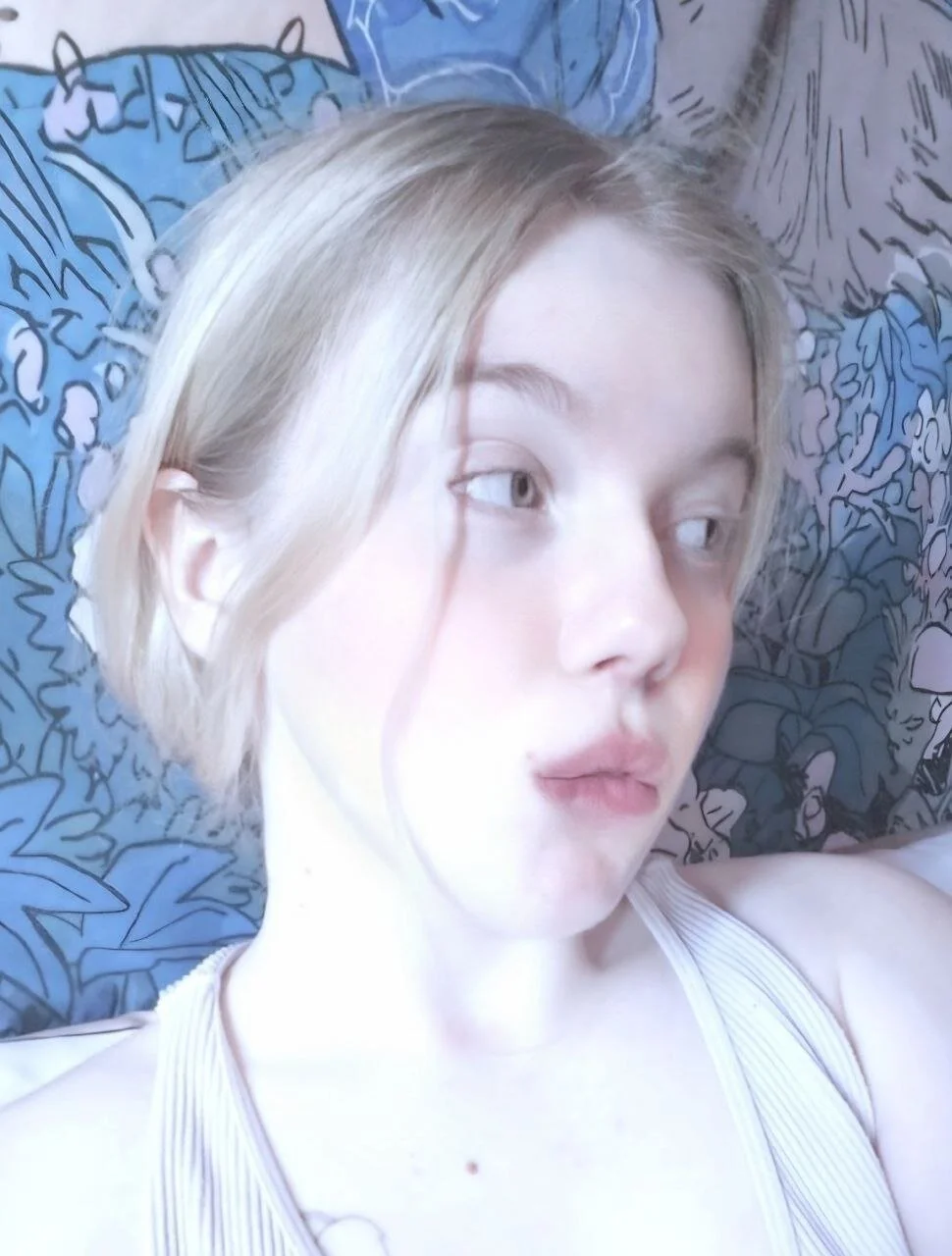 XXX Porn Photo of Nude Strawberry_juli 6