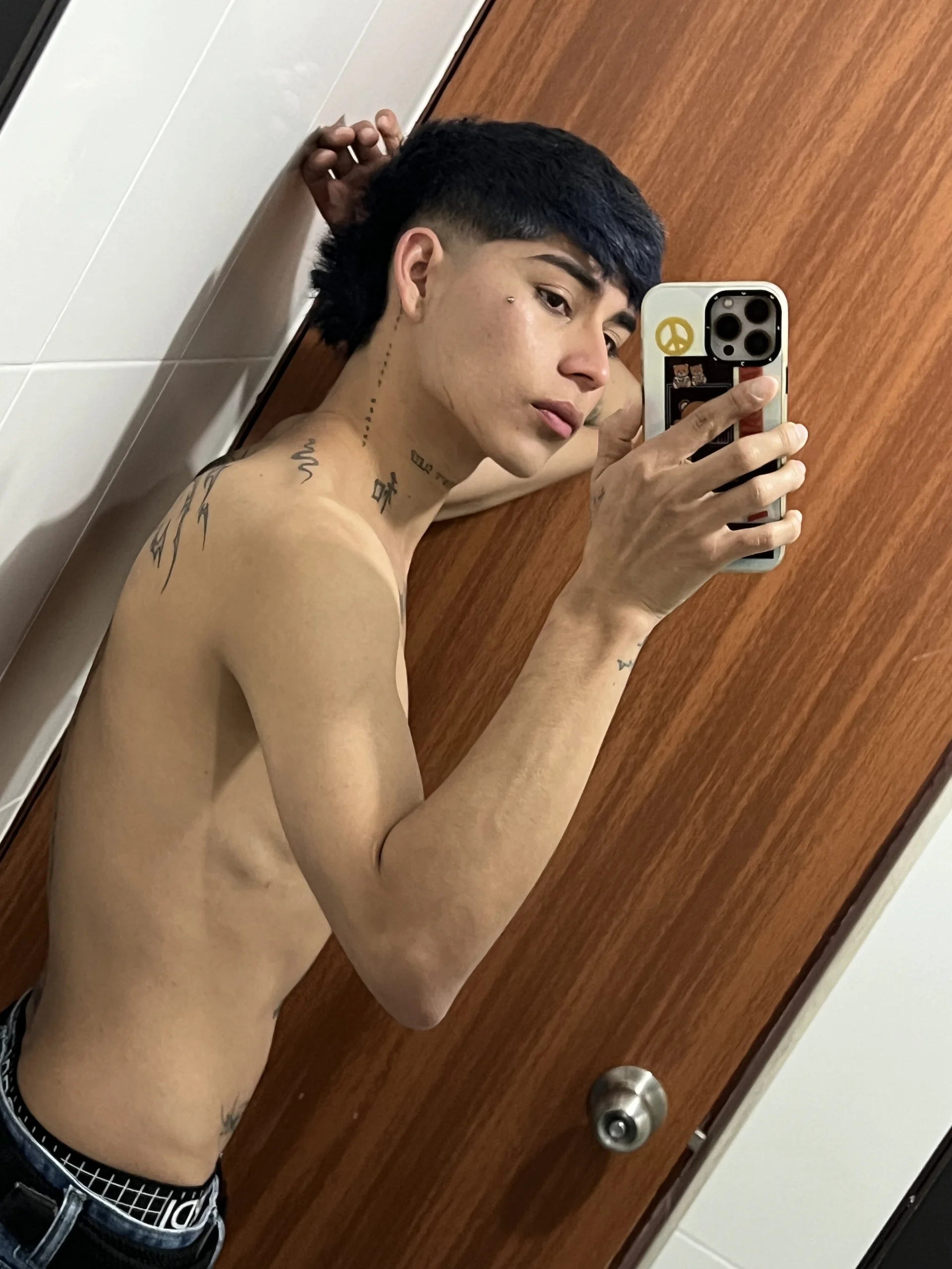 XXX Porn Photo of Nude lukasstrong_ 22