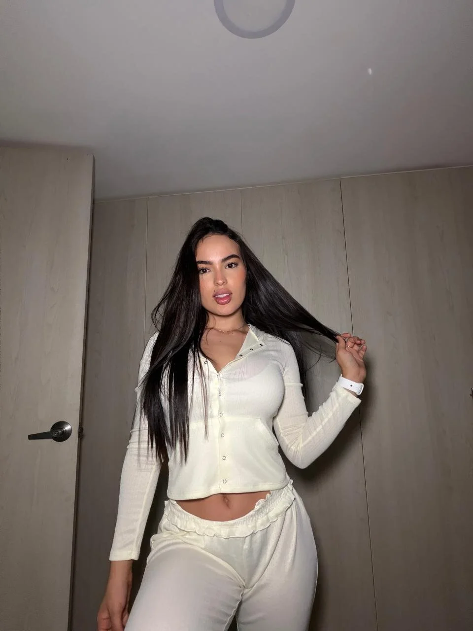 XXX Porn Photo of Nude Abby-me 18