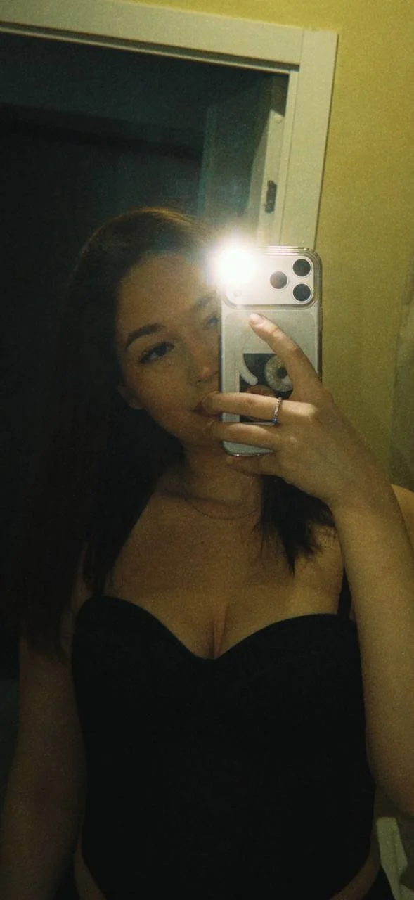 XXX Porn Photo of Nude MiaaGlow 4