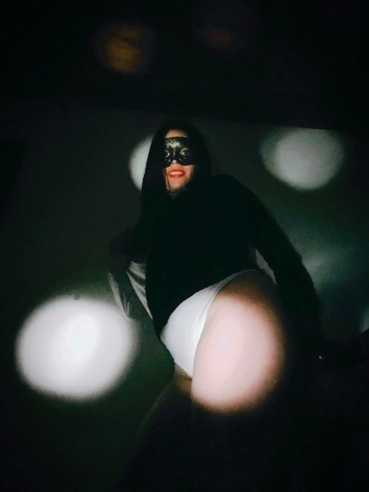 XXX Porn Photo of Nude Mysterius_Woman 16