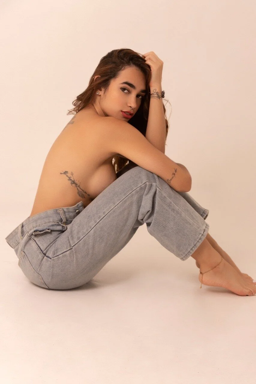 XXX Porn Photo of Nude CharlotteRouseVIP 5