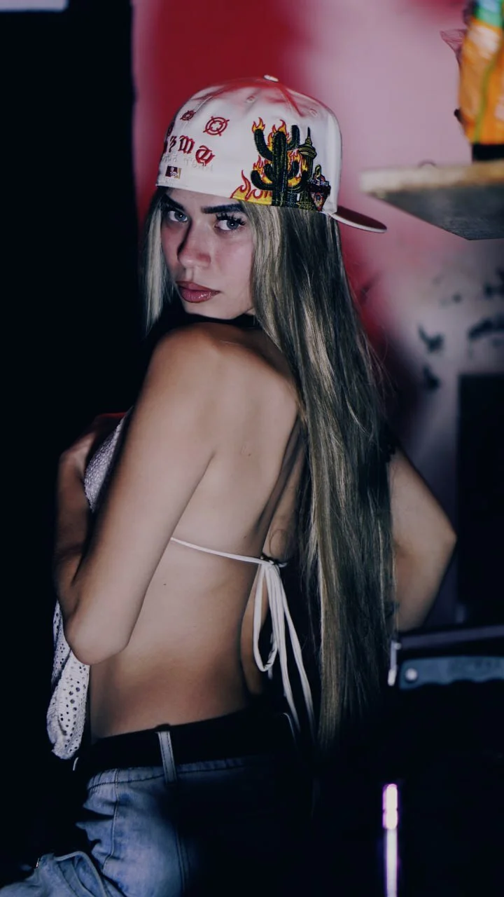 XXX Porn Photo of Nude Luna_Fox_1327 1