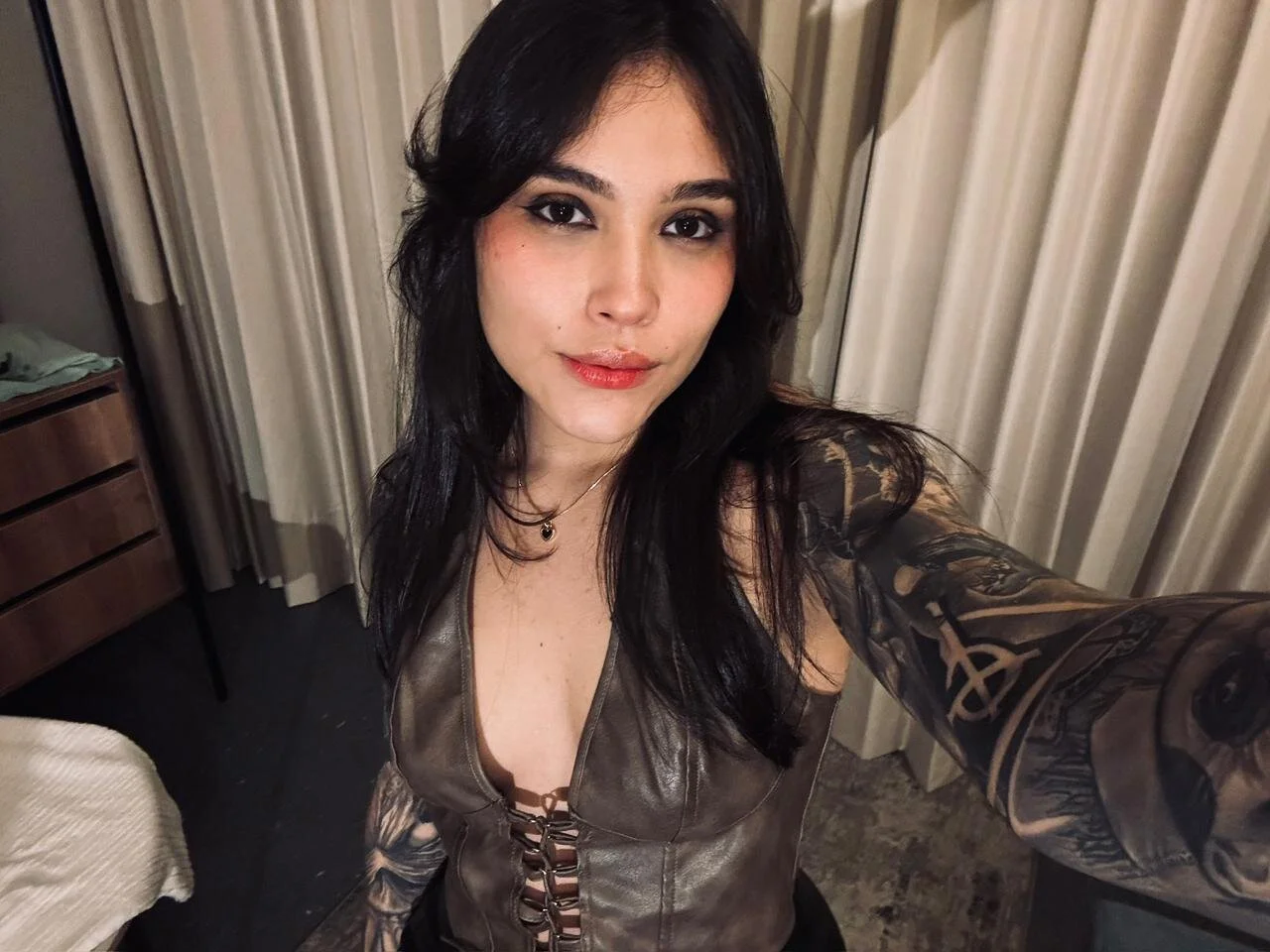 XXX Porn Photo of Nude sweett_dirty 2