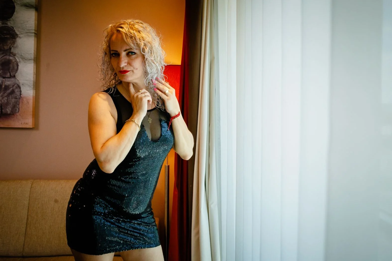 XXX Porn Photo of Nude LadyTouch 11