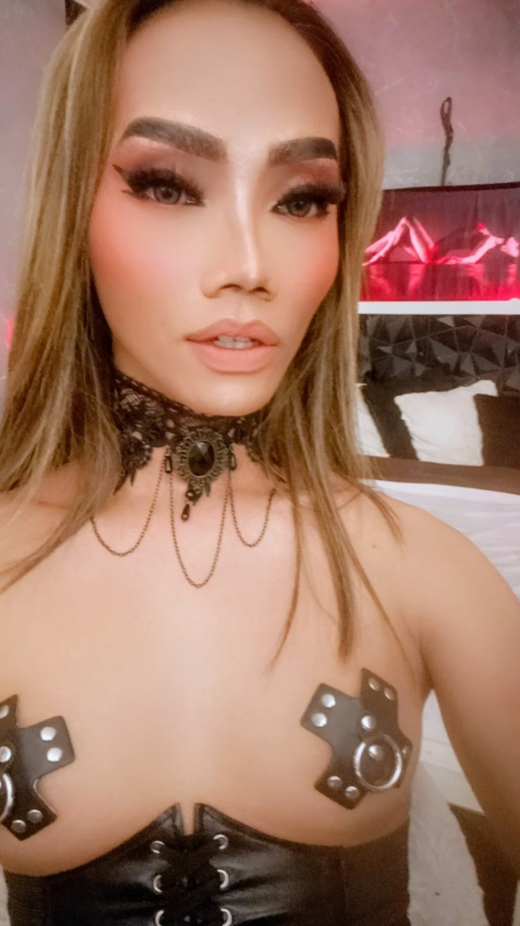 XXX Porn Photo of Nude Miyahkoschakxx 6