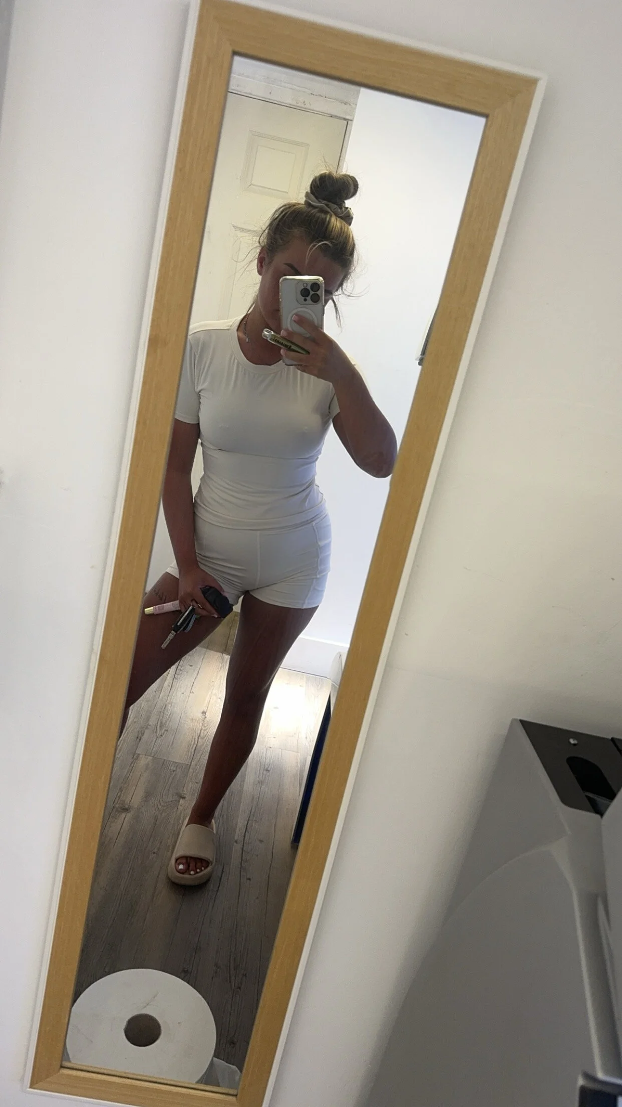 XXX Porn Photo of Nude maisiesmithx 9