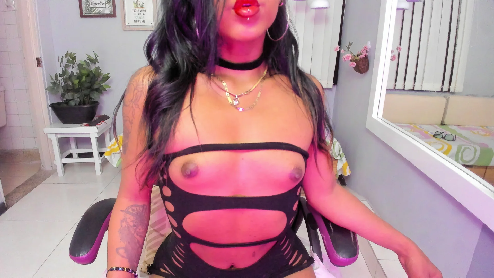 XXX Porn Photo of Nude Nahomy_Collins_ 50