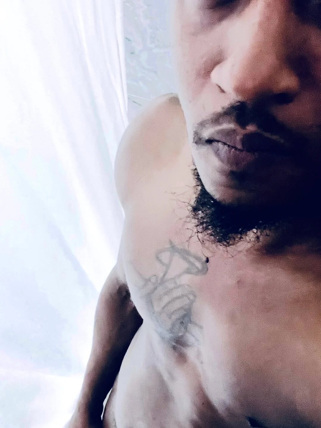 XXX Porn Photo of Nude bon3z-n-tingz 2