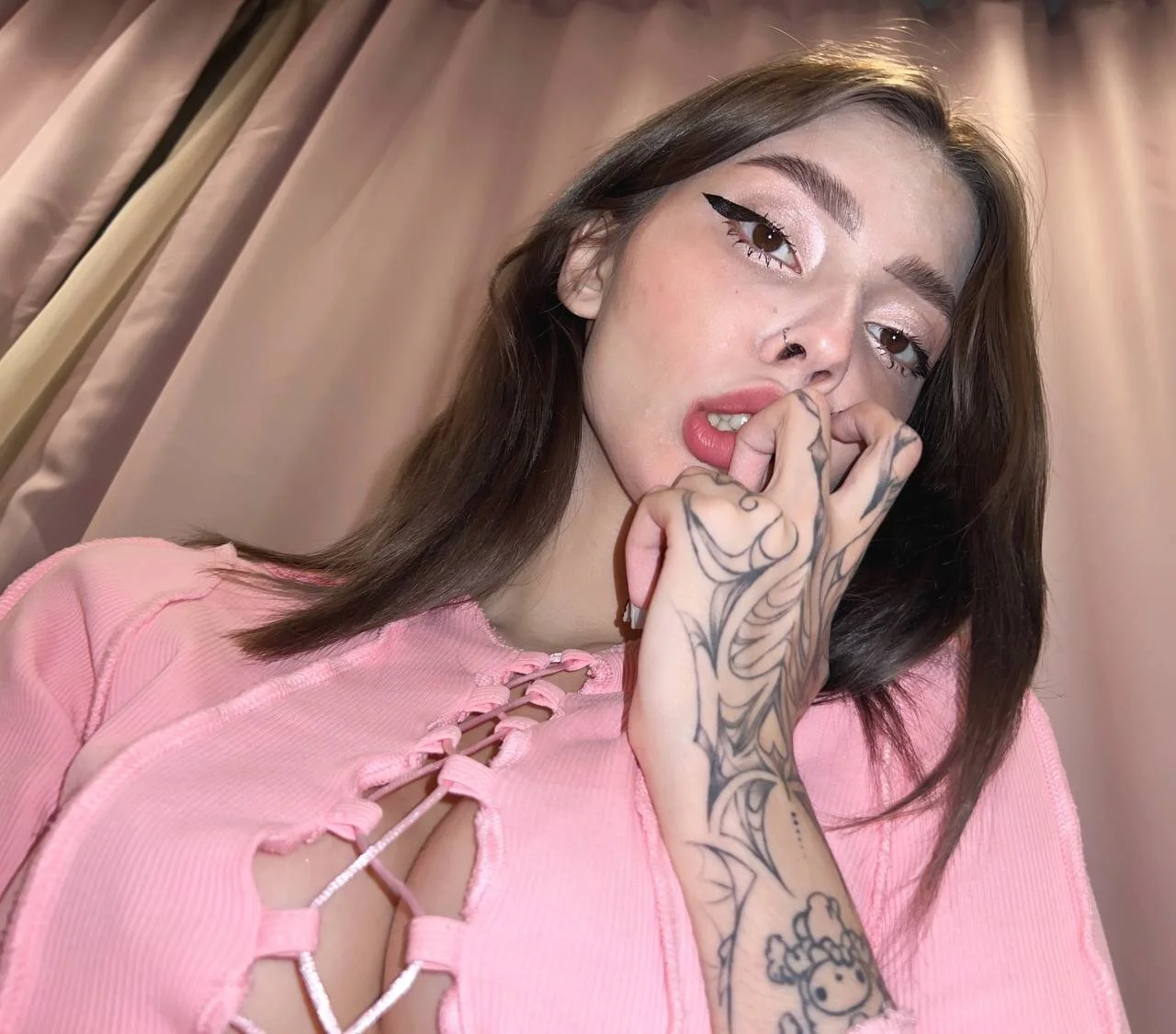 XXX Porn Photo of Nude Morphiturata 7