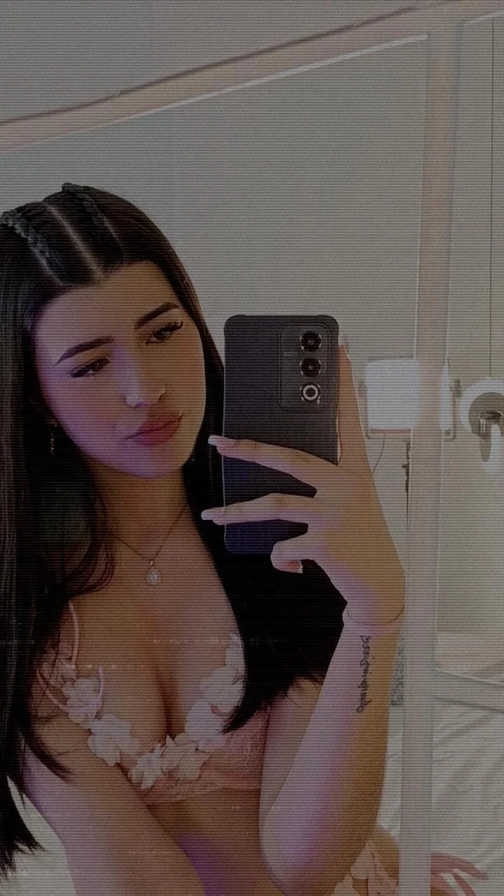 XXX Porn Photo of Nude molly_cm 5