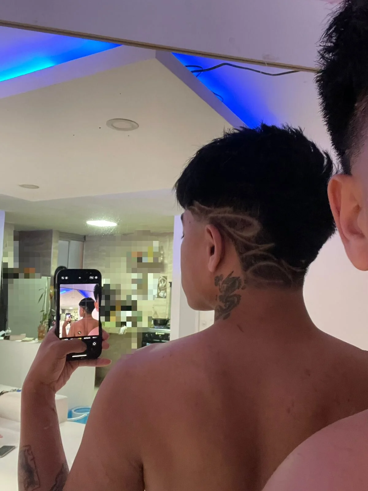 XXX Porn Photo of Nude kiing_azahell 8
