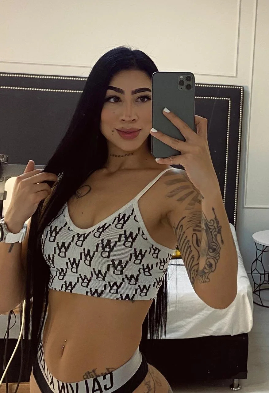 XXX Porn Photo of Nude darkkjulietha 32