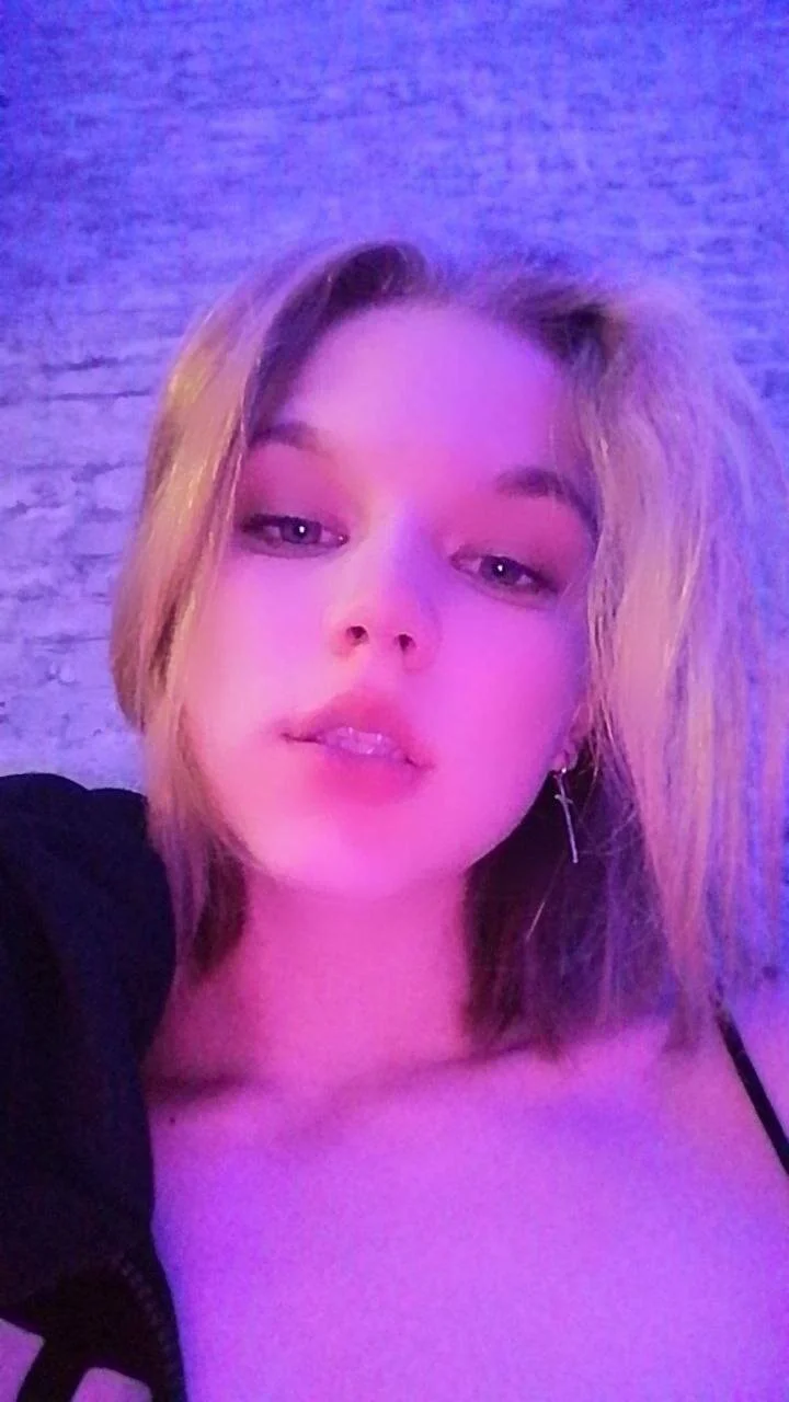 XXX Porn Photo of Nude EdlinAlliston 5