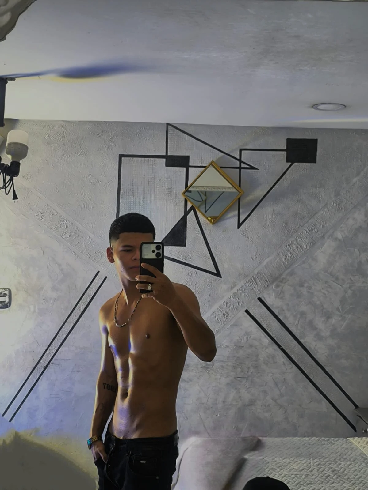 XXX Porn Photo of Nude DylanRoyce_ 21