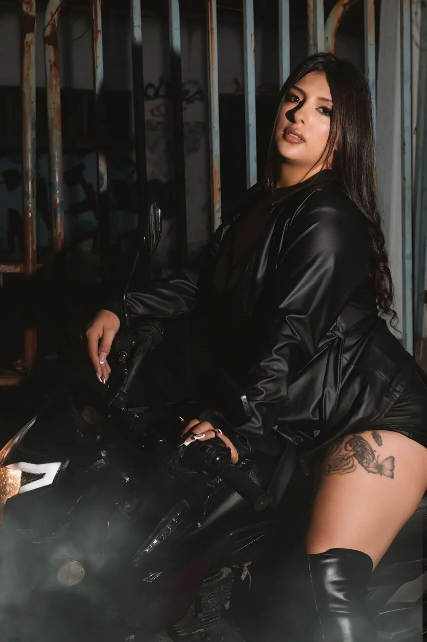 XXX Porn Photo of Nude emiiross 9