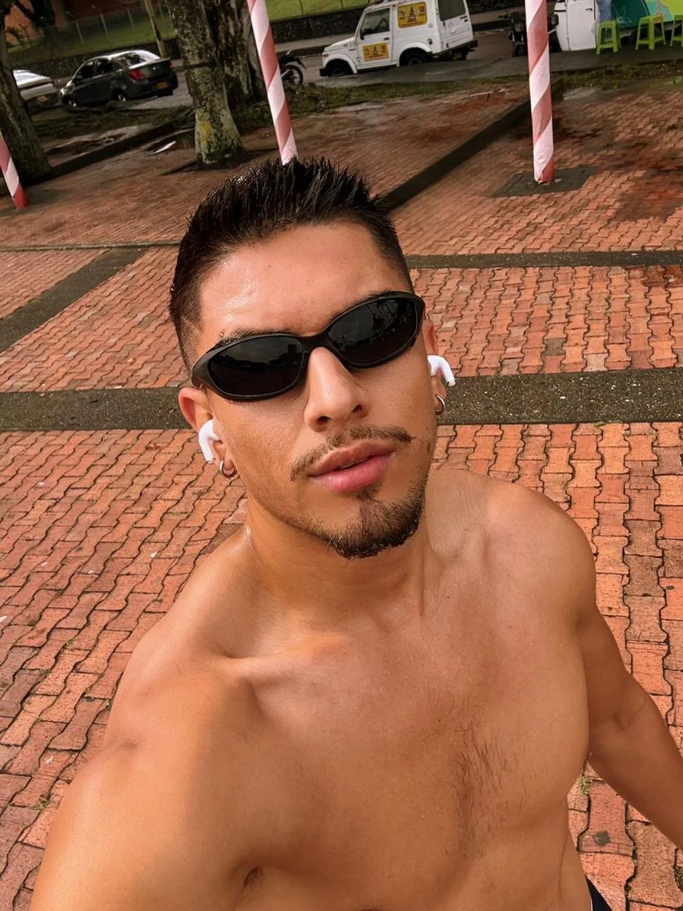XXX Porn Photo of Nude Aaronfox_x 210