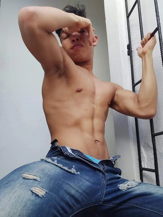 XXX Porn Photo of Nude littleyork 6