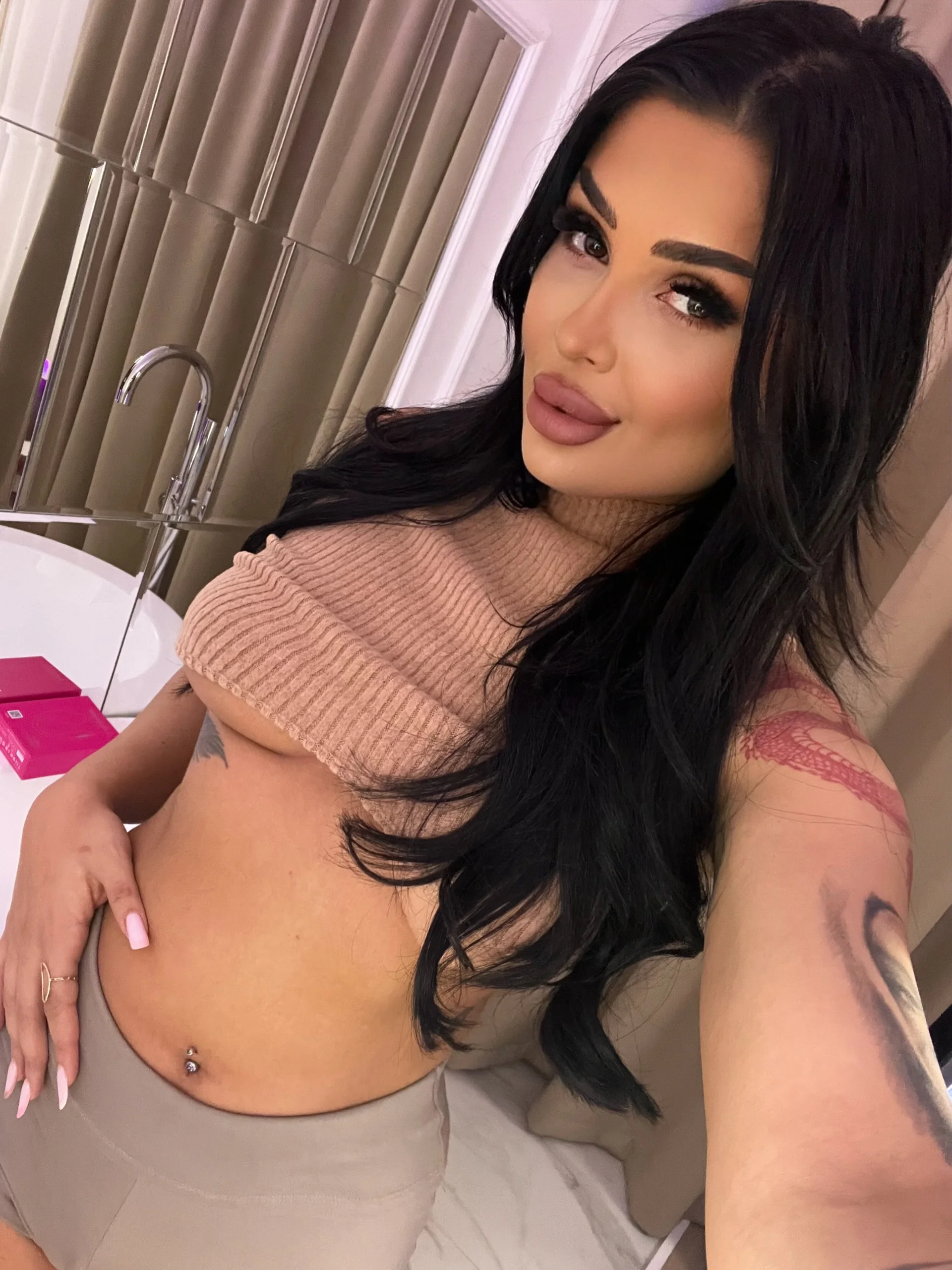 XXX Porn Photo of Nude KylieKroftt 48