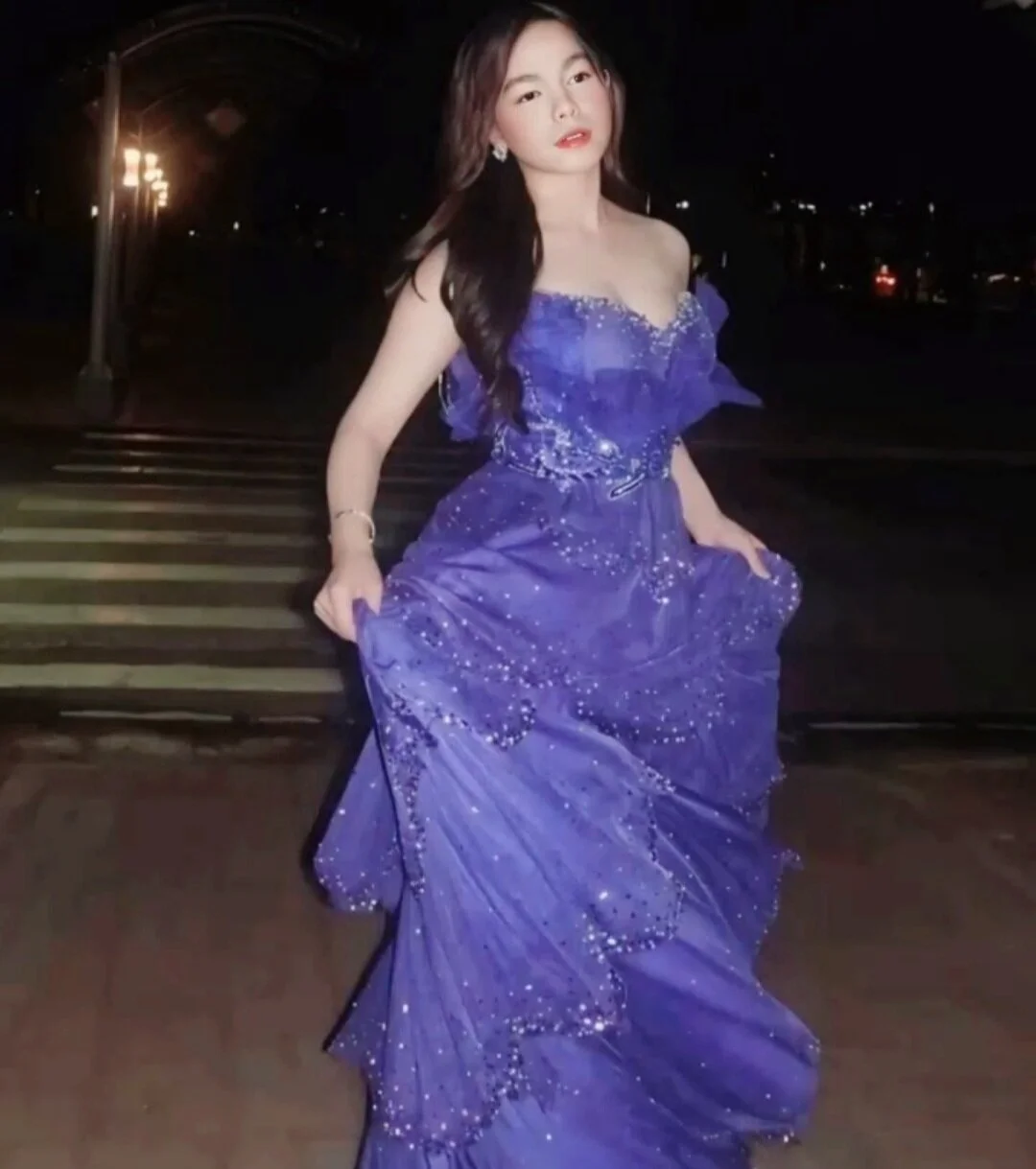 XXX Porn Photo of Nude VeryFeminineTrans 25