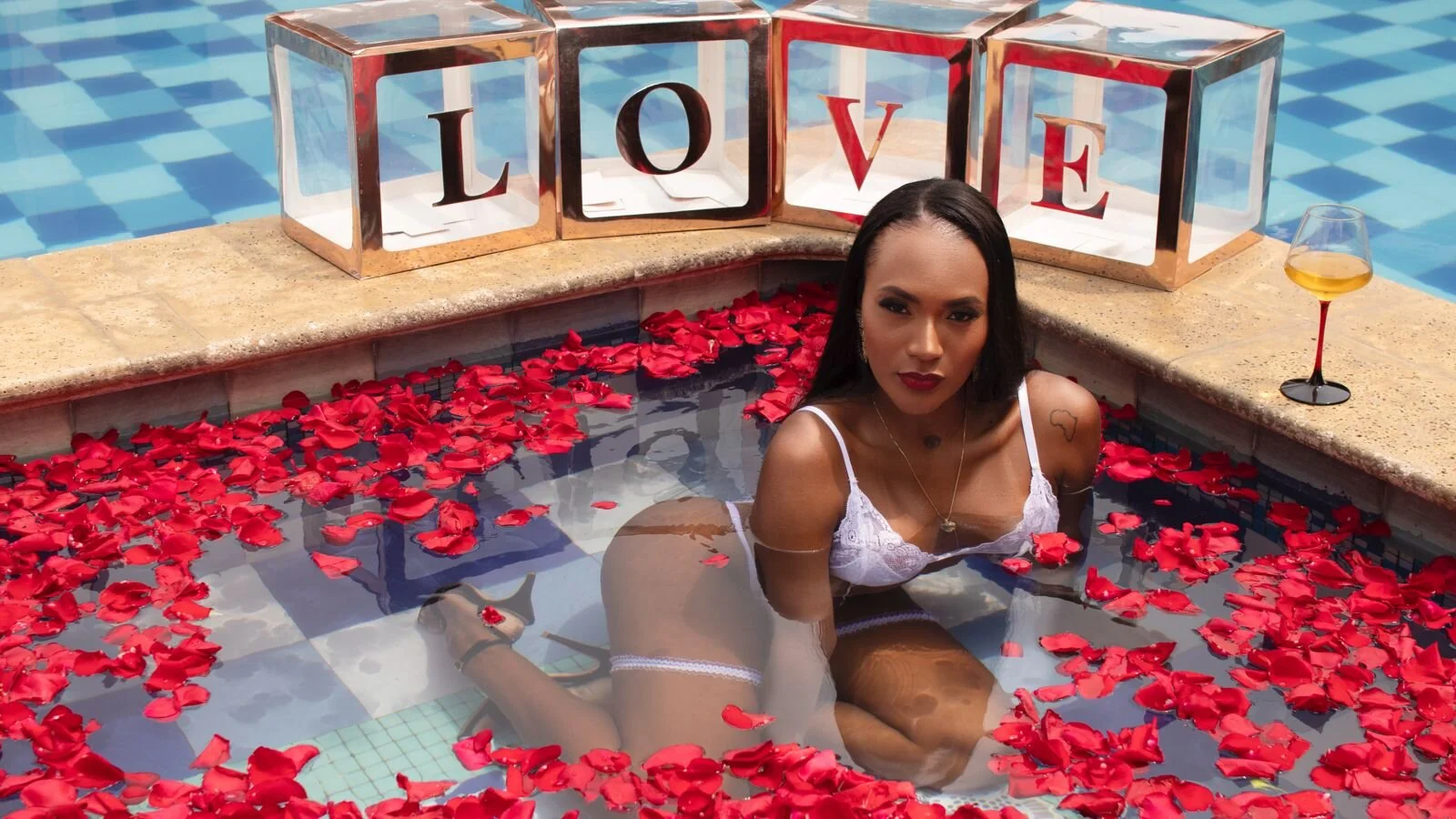 XXX Porn Photo of Nude KyaraMiller 3