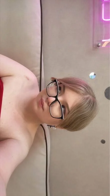 XXX Porn Photo of Nude Lauraaa_Smith 15