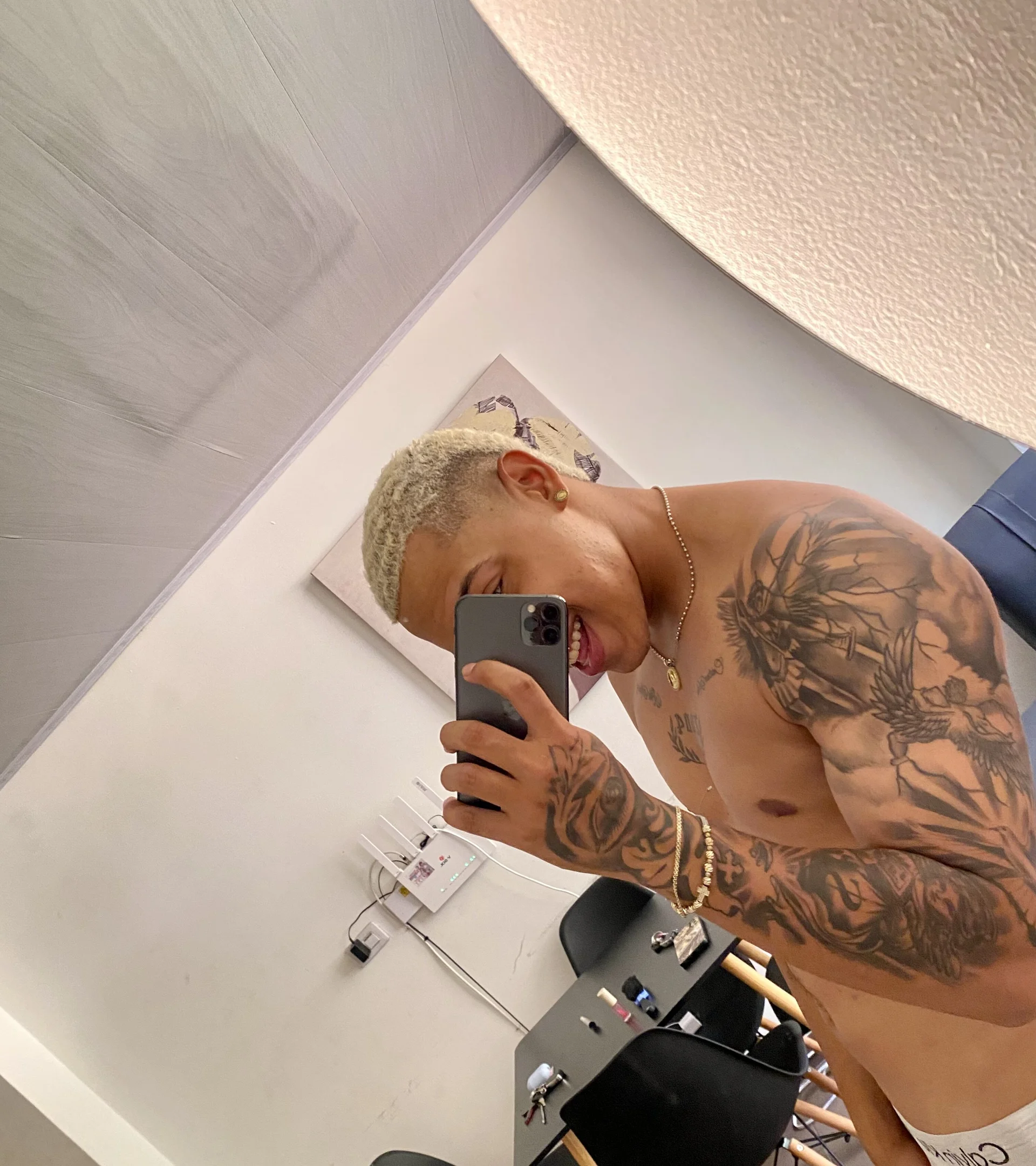 XXX Porn Photo of Nude Hotboy0620 4
