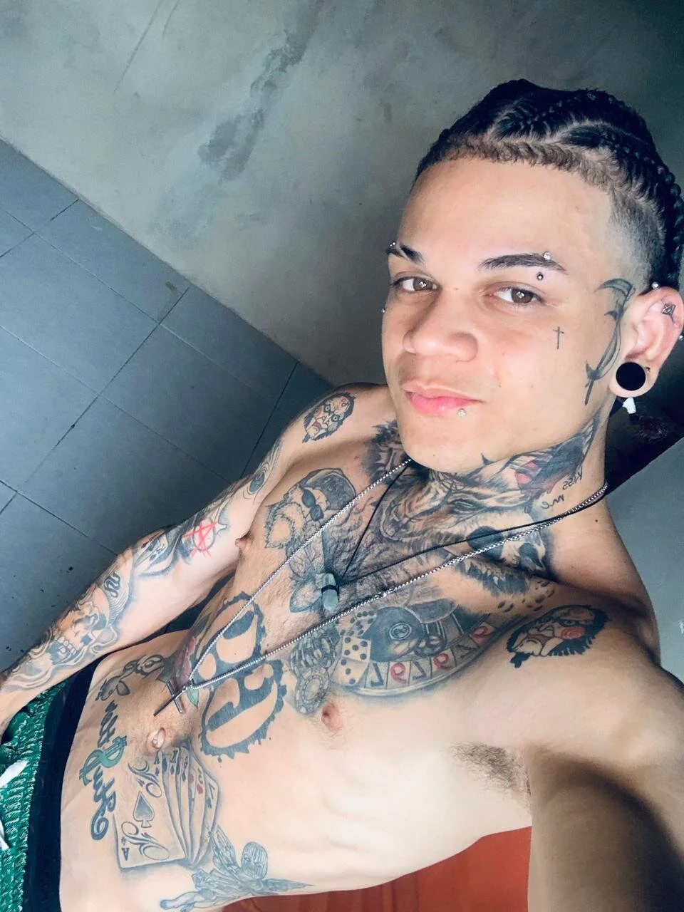 XXX Porn Photo of Nude hot_man05 11
