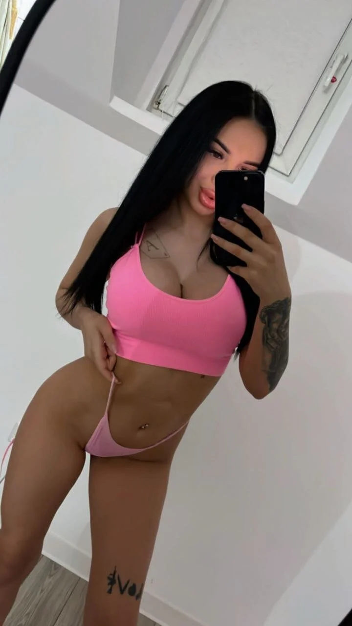 XXX Porn Photo of Nude VelmaEvans 17