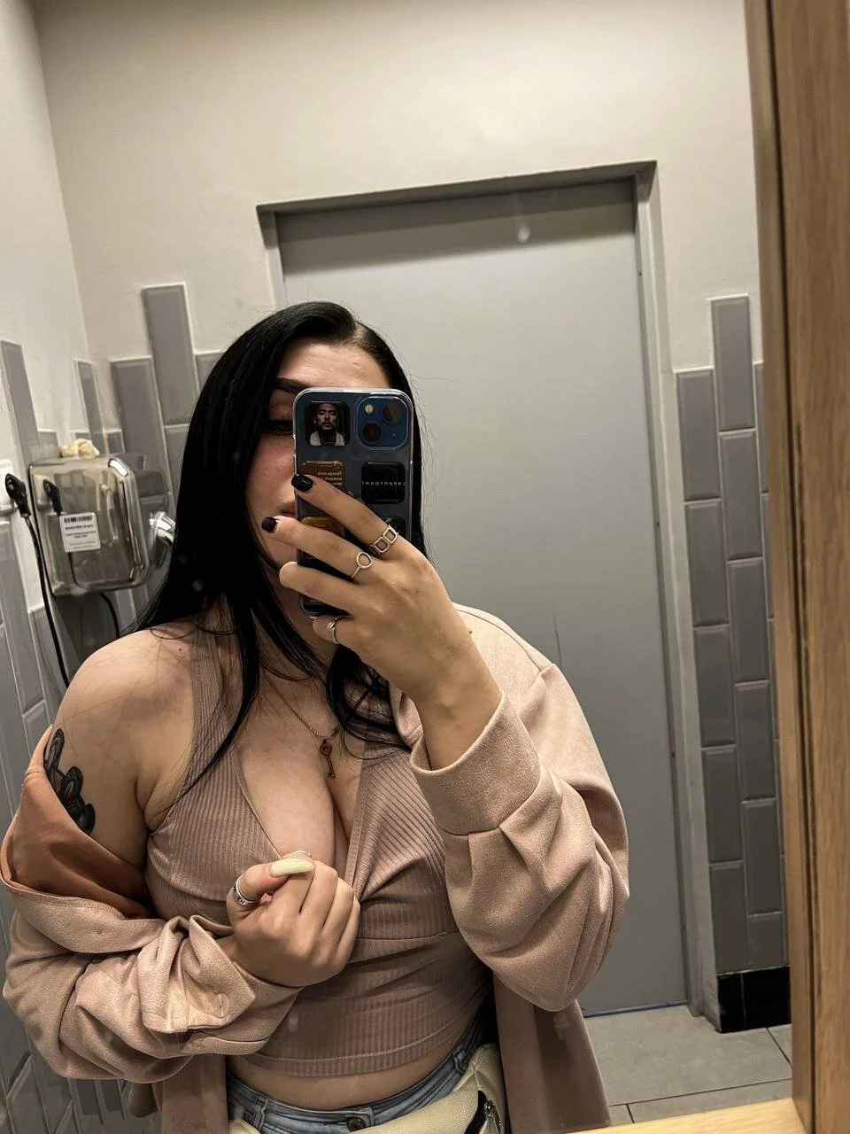XXX Porn Photo of Nude MaeveMoon 20