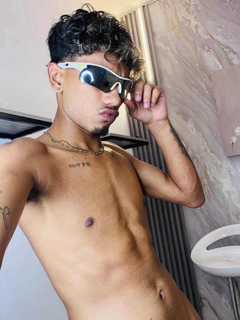 XXX Porn Photo of Nude Sexy_boys_hell2 14
