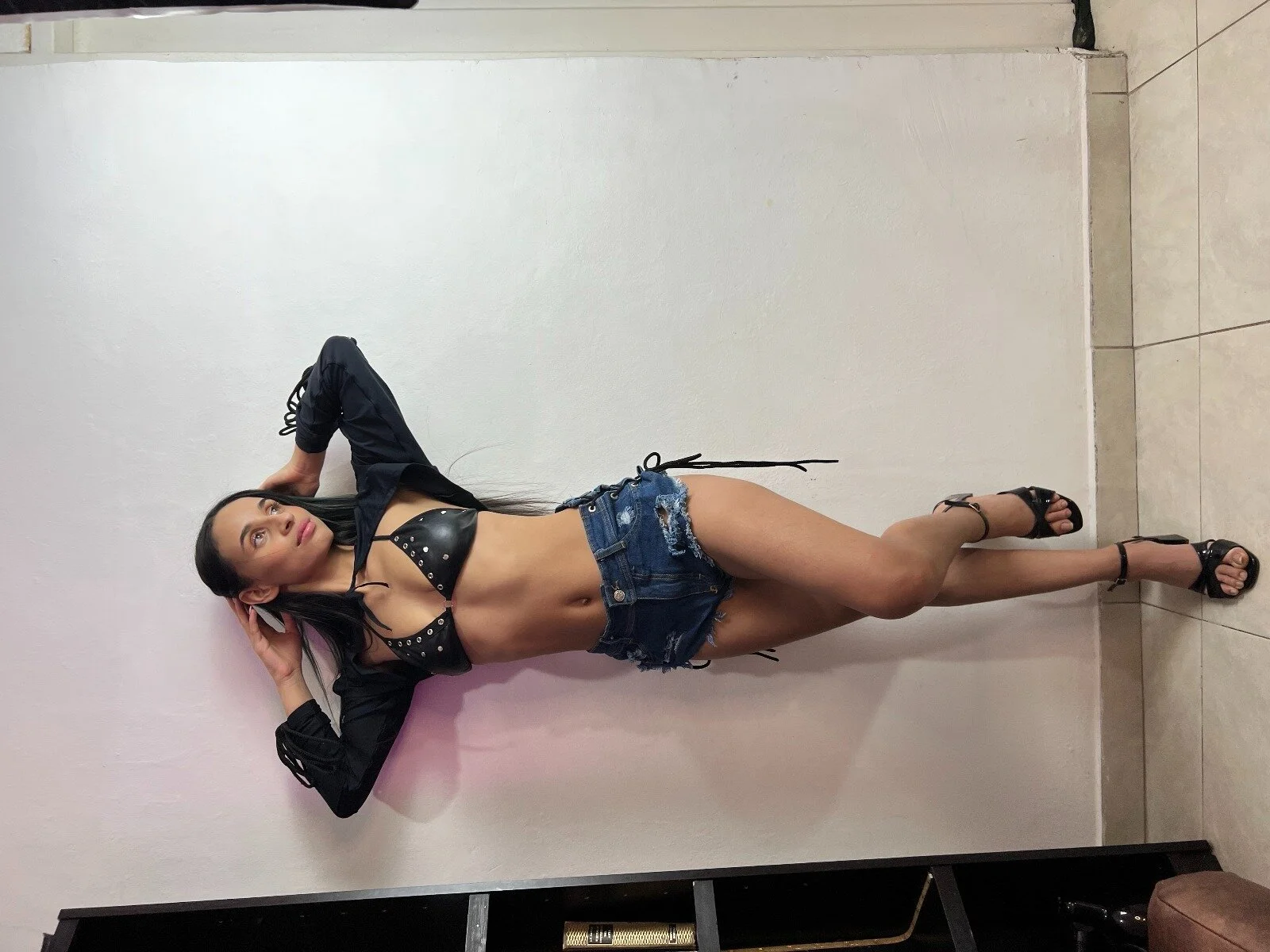XXX Porn Photo of Nude issis22 18