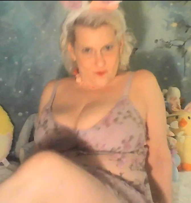 XXX Porn Photo of Nude Blondie_the_librarian 5