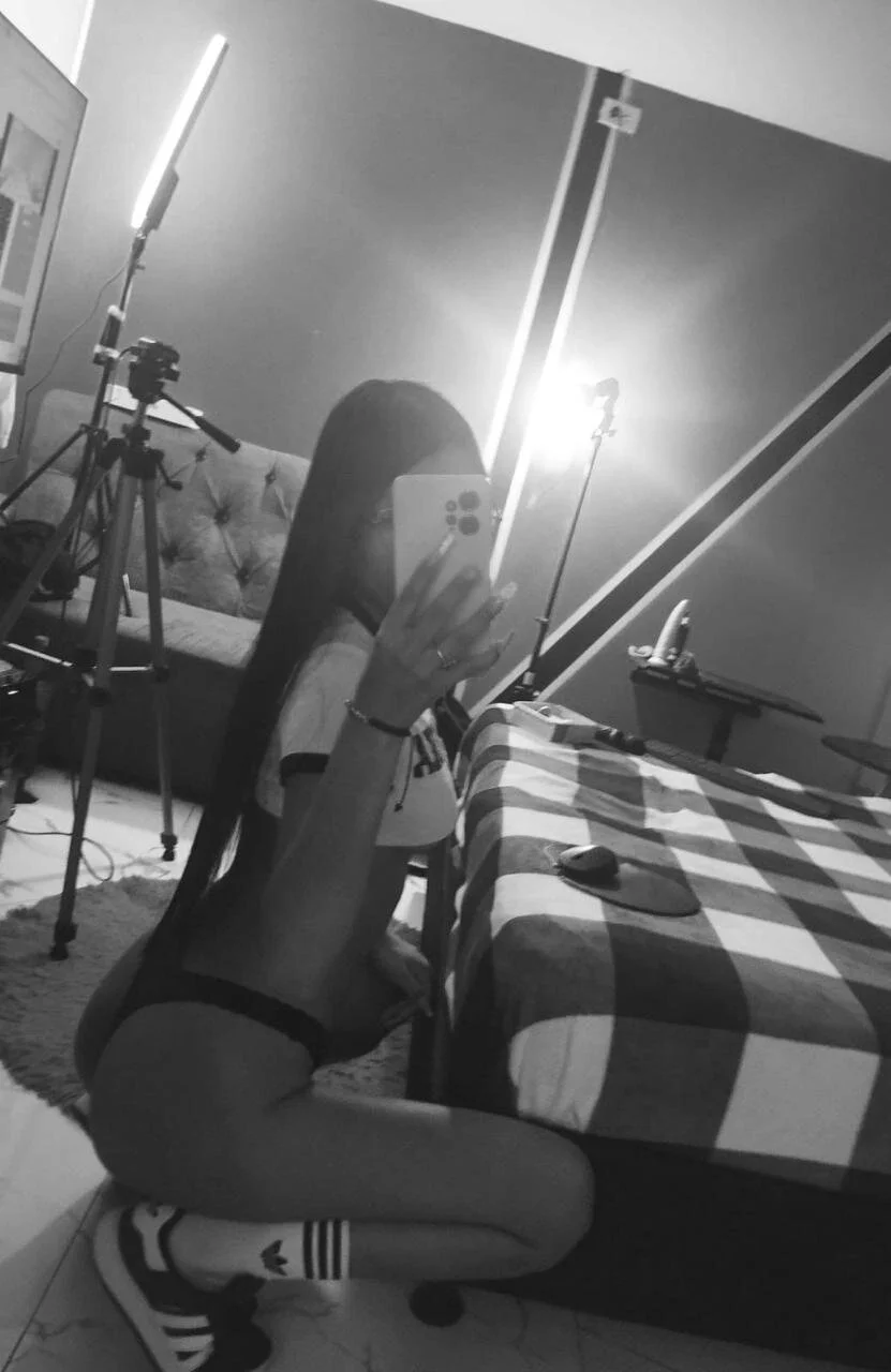 XXX Porn Photo of Nude Zoe_small 7
