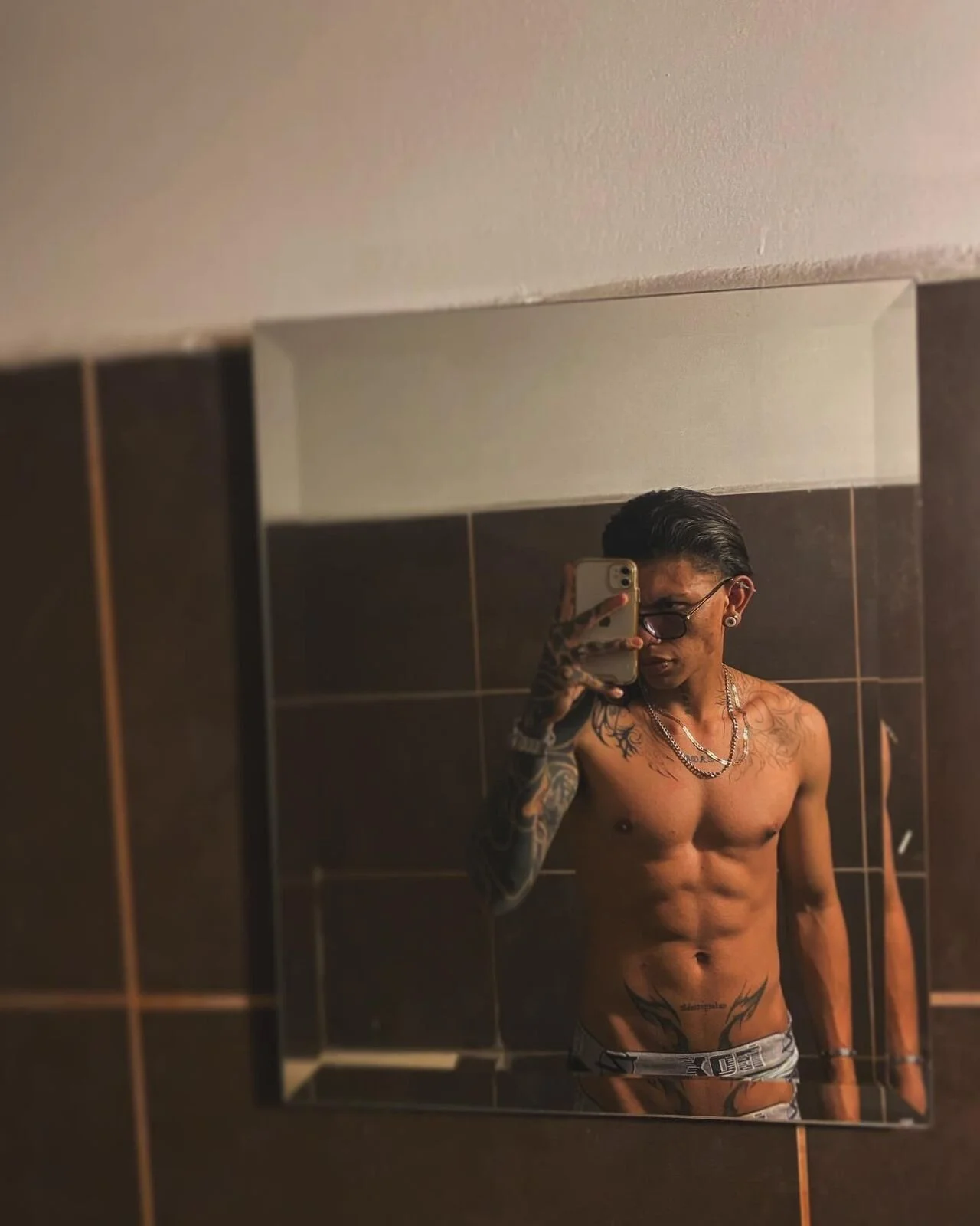 XXX Porn Photo of Nude Srshady 2
