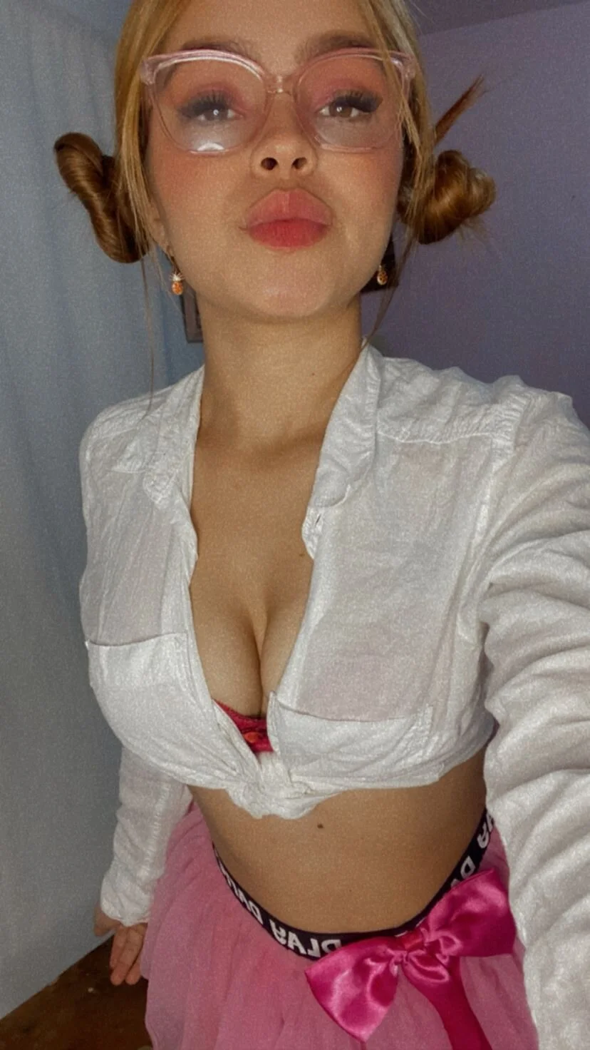 XXX Porn Photo of Nude amysweetty 3